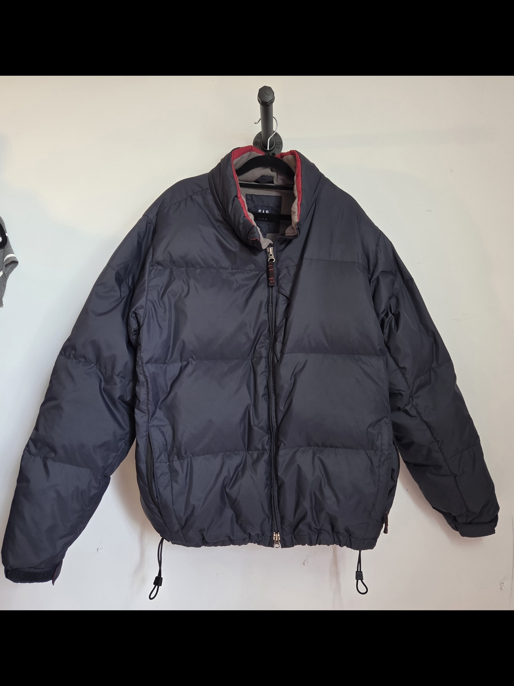 GAP Navy Puffer Coat with Red Collar Accent